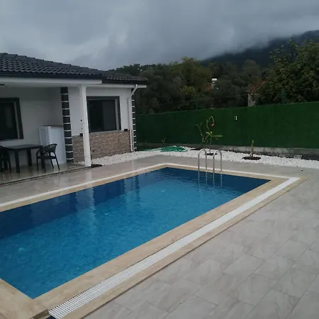 Дом отдыха Airport Doga Evleri